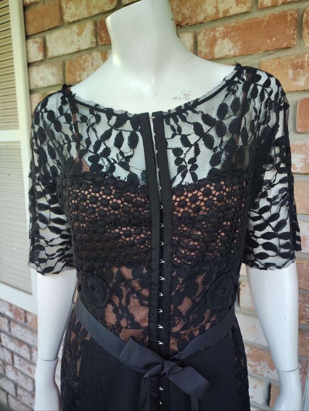 Beguile By Byron Lars Black Lace Carissima Sheath Dress Sz 8P Nude Lining Gothic - Picture 4 of 11